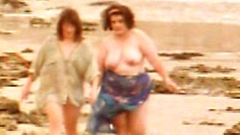 Pic: Tracy Korsten in Maslin Beach (1997)