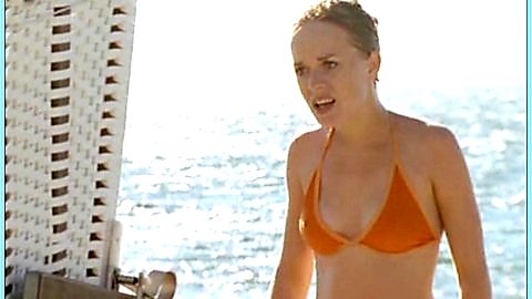 Pic: Friederike Kempter in Beach Boys - Rette sich wer kann (2003)