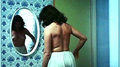 Pic: Claudia Gravy in La amante ambiciosa (1982)