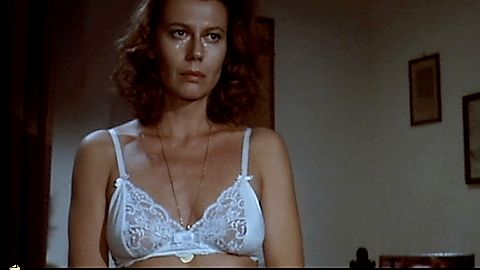 Pic: Daniela Poggi in Submission of a Woman (1992)