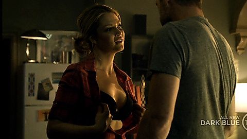 Pic: Nicki Aycox in Dark Blue (2009)