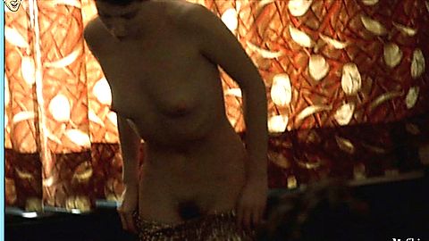 Pic: Anna Mouglalis in La vie nouvelle (2002)