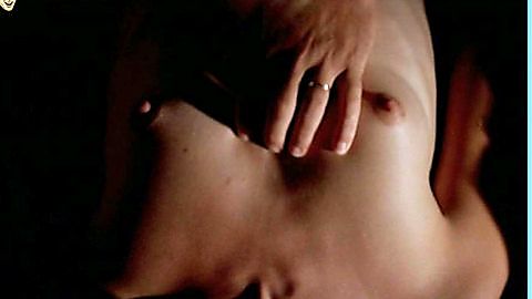 Pic: Anna Mouglalis in Sotto falso nome (2004)