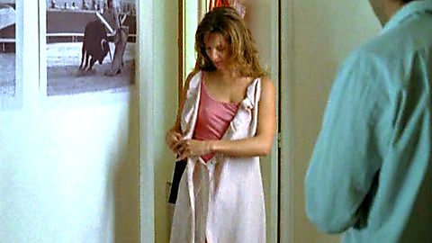 Pic: Élodie Navarre in Poussière d'amour (2006)
