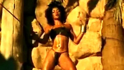 Pic: Tamala Jones in Gravel Pit