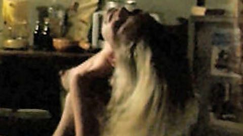 Pic: Sophie Quinton in Par suite d'un arrêt de travail... (2008)