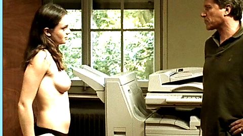 Pic: Natalie Spinell in Der Letzte Sommer (2000)