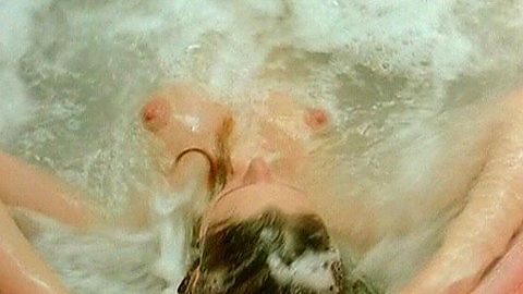 Pic: Bénédicte Loyen in Mais qui a tué Pamela Rose? (2003)