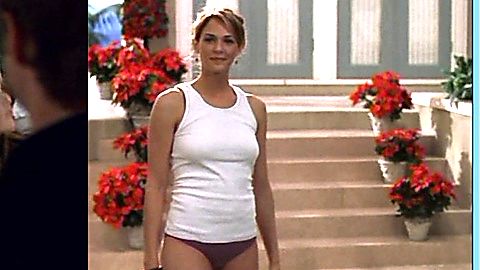 Pic: Amanda Righetti in The O.C. (2003)