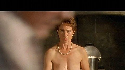 Pic: Celia Imrie in Calendar Girls (2003)