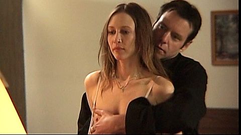 Pic: Vera Farmiga in Down to the Bone (2004)