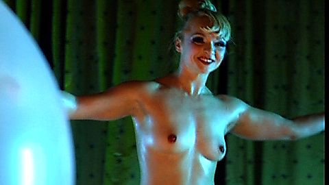 Pic: Julie Atlas Muz in Bored to Death (2009)