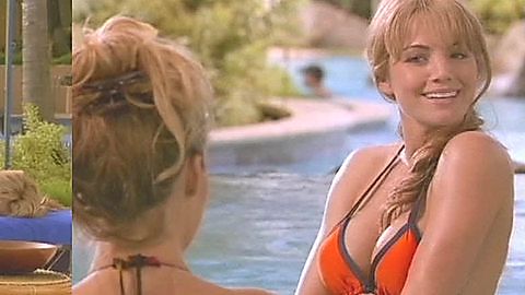 Pic: Erica Durance in Stranded (2006)