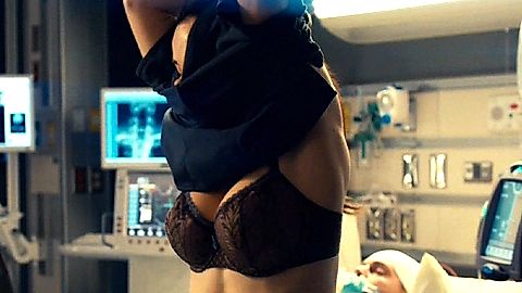 Pic: Erica Durance in Saving Hope (2012)