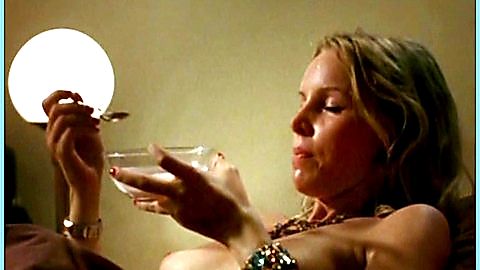 Pic: Simone Hanselmann in Alles außer Sex (2005)
