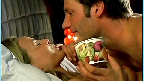 Pic: Simone Hanselmann in Alles außer Sex (2005)