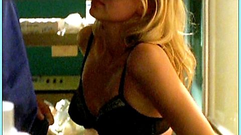Pic: Simone Hanselmann in Alles außer Sex (2005)