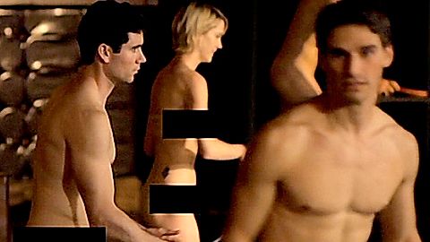 Pic: Lauren Lee Smith in Girl Walks Into a Bar (2011)