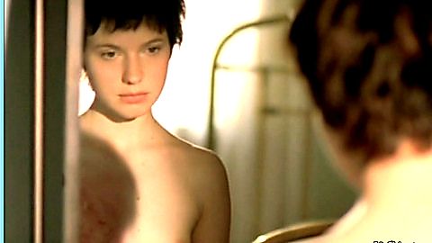 Pic: Anna Brüggemann in Stages (2005)