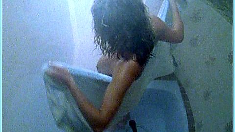 Pic: Luise Bähr in School's Out 2 - Die Insel der Angst (2001)