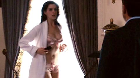 Pic: Anne Hathaway in Get Smart (2008)