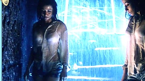 Pic: Antara Mali in Road (2002)