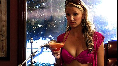 Pic: Kristen Renton in The Glades (2010)