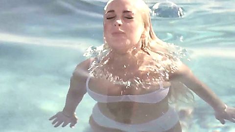Pic: Lindsay Lohan in Lindsay Lohan (2011)