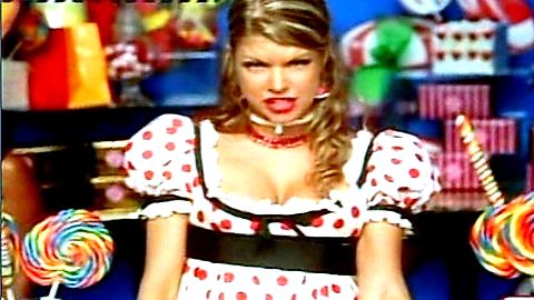 Pic: Fergie  in Fergalicious (2006)
