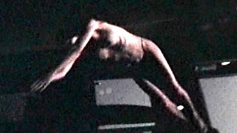 Pic: Anja Stöhr in Die schöne Braut in Schwarz (2004)