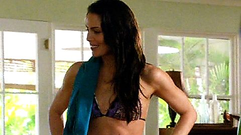 Pic: Michelle Borth in Hawaii Five-0 (2010)
