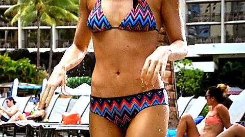 Pic: Michelle Borth in Hawaii Five-0 (2010)