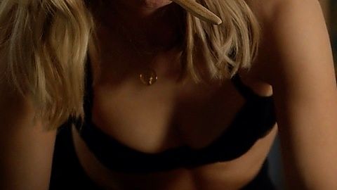 Pic: Kristen Bell in Veronica Mars (2004)