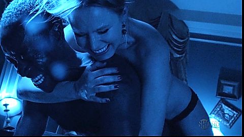 Pic: Kristen Bell in House of Lies (2012)