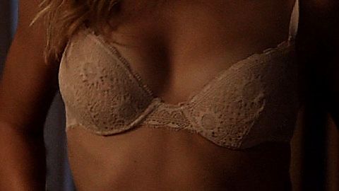 Pic: Kristen Bell in House of Lies (2012)