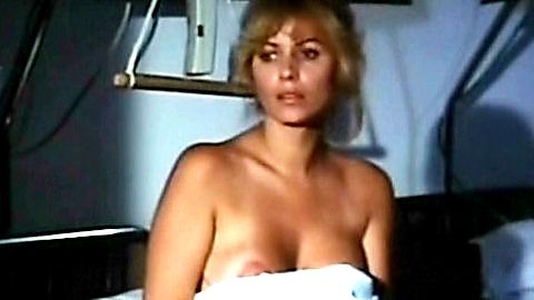 Pic: Joanna Jung in Austern mit Senf (1979)