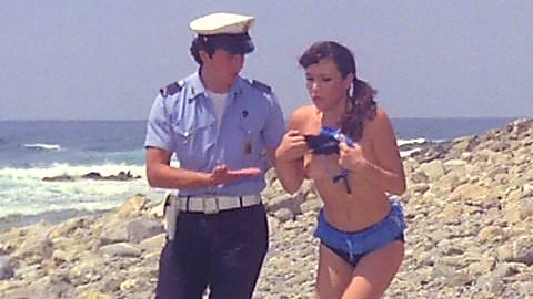 Pic: Adriana Russo in Ricchi, ricchissimi, praticamente in mutande (1982)