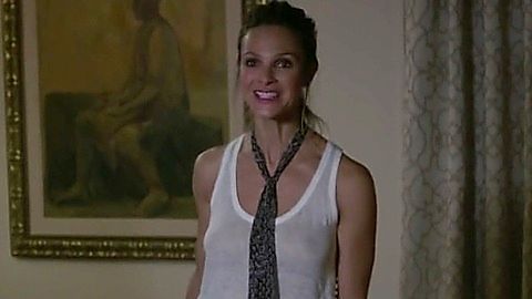 Pic: Beau Garrett in Girlfriends' Guide to Divorce (2014)