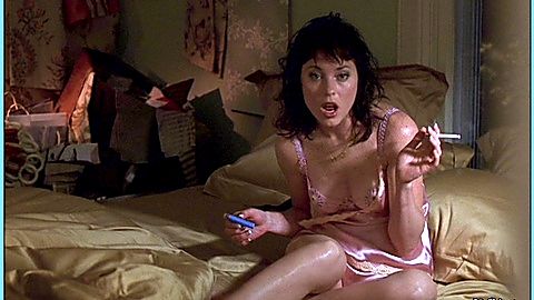 Pic: Donna Marie Recco in Analyze That (2002)