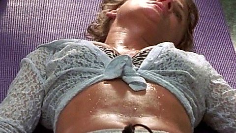 Pic: Amy Sedaris in Maid in Manhattan (2002)