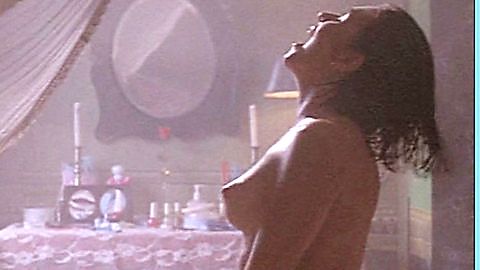 Pic: Ana Luisa Pardo in Gunmen (1994)