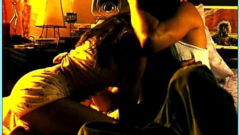 Pic: Zoe Saldana in Haven (2004)