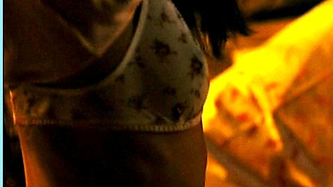 Pic: Zoe Saldana in Haven (2004)