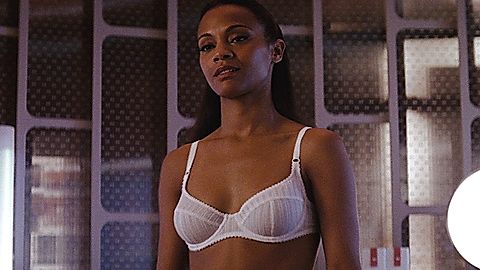 Pic: Zoe Saldana in Star Trek (2009)