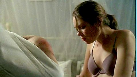 Pic: Suzanne Santo in Imaginary Heroes (2004)