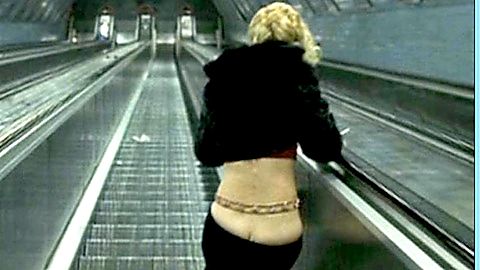 Pic: Enikö Eszenyi in Kontroll (2003)