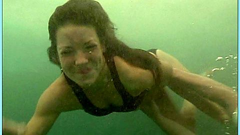 Pic: Evangeline Lilly in Lost (2004)