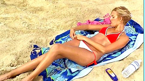Pic: Maggie Grace in Lost (2004)