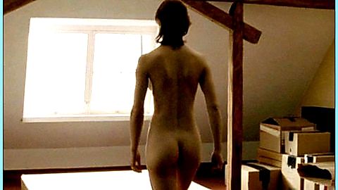 Pic: Minna Haapkylä in Kuutamolla (2002)