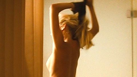 Pic: Sienna Miller in Layer Cake (2004)